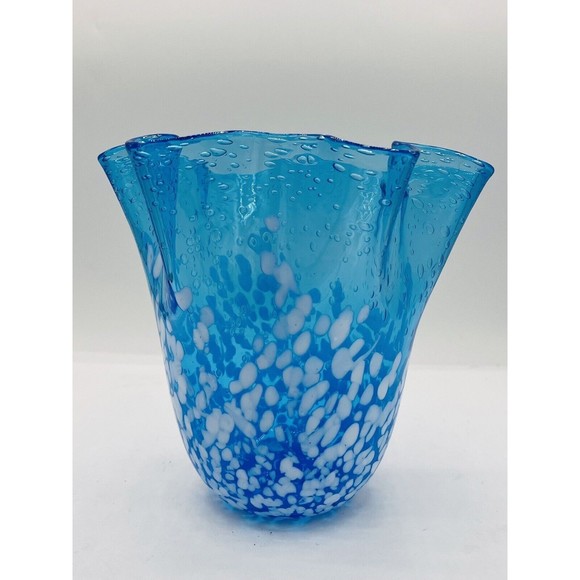 Ruffled Vase Handkerchief Style Hand Blown Glass Blue & White W/ Bubbles 7” Nice - Picture 3 of 6